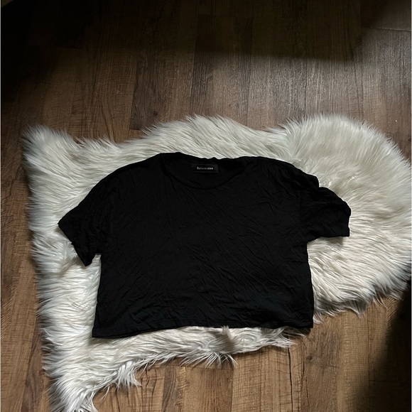 REFORMATION Black Cropped Crew Tee In Black - Picture 2 of 4
